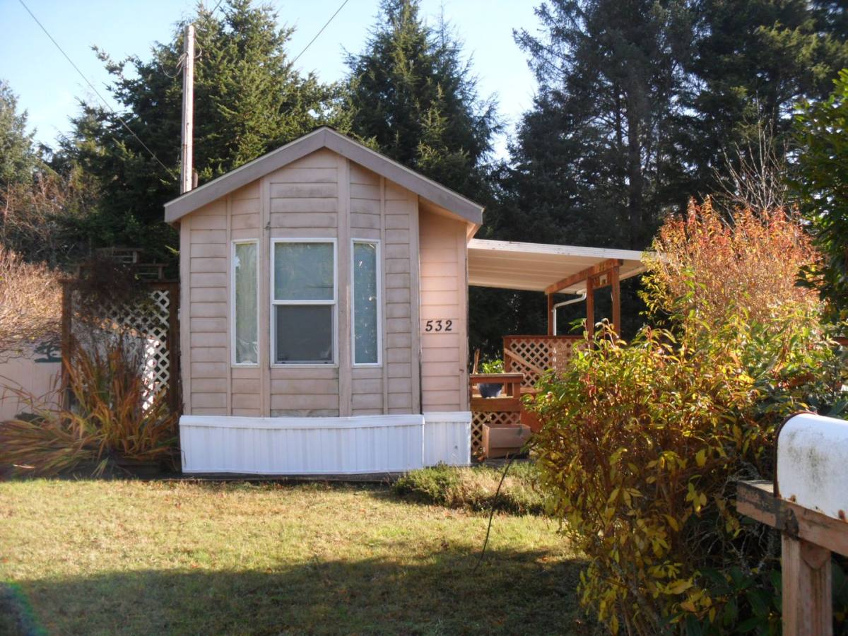 Apartment for rent at 532 SE Reef Ave, Lincoln City, OR 97367