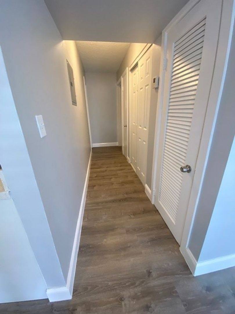Apartment for rent at 2500 Johnson St, Hollywood, FL 33020