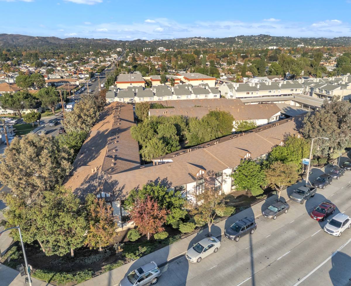 Apartment for rent at 14829 Mulberry Dr, Whittier, CA 90604