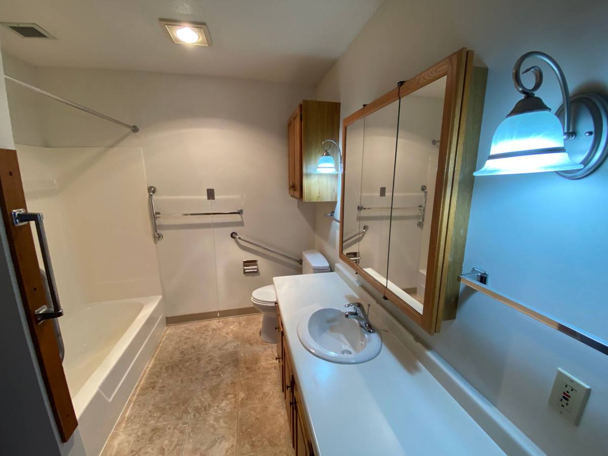 Apartment for rent at 1205 7th St, La Crosse, WI 54601
