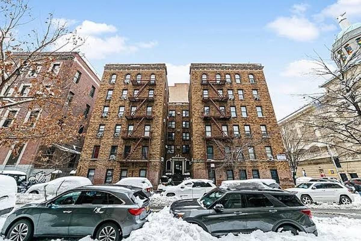 Apartment for rent at 624 W 176th St, New York, NY 10033