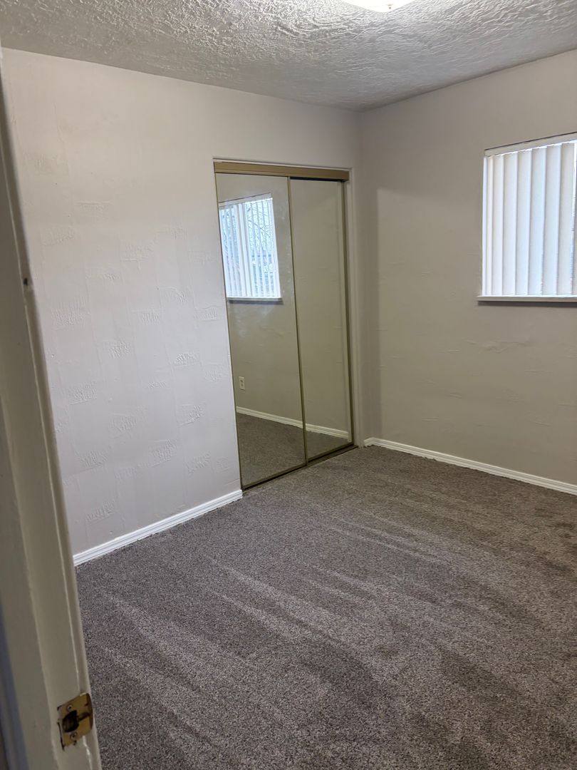 Apartment for rent at 755 Davidson St SE, Albany, OR 97322