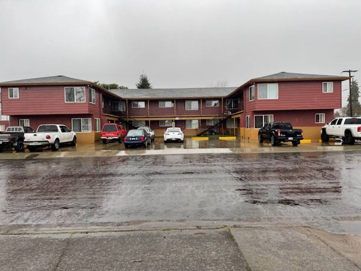 Apartment for rent at 755 Davidson St SE, Albany, OR 97322
