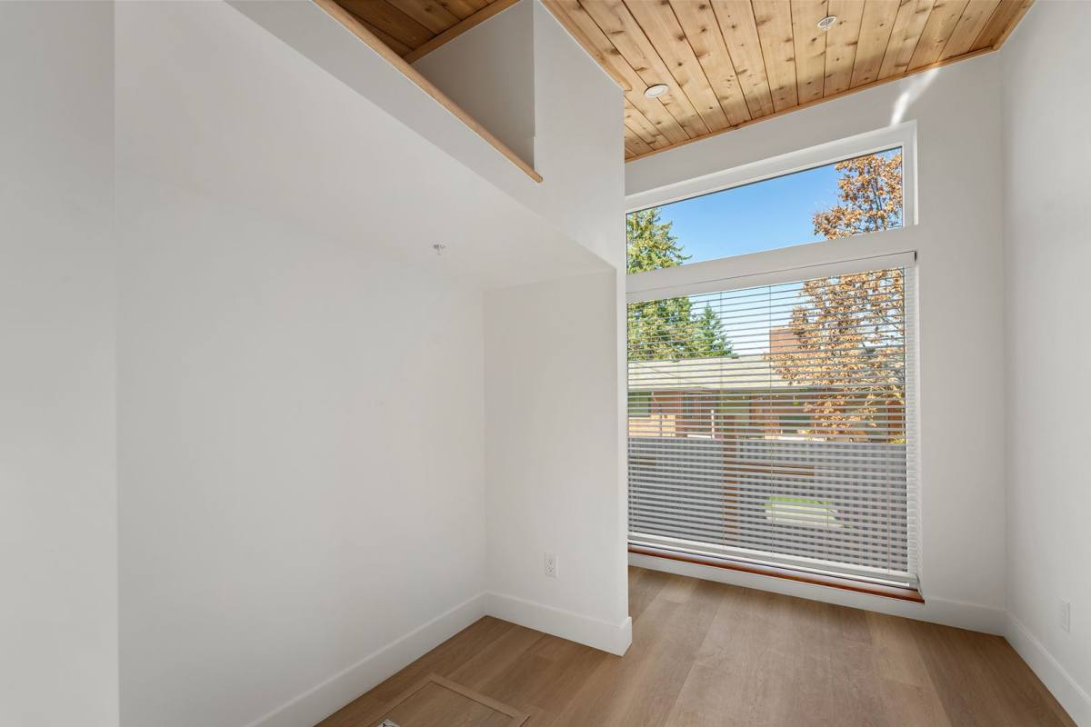 House for rent at 11446 NE Morris St, Portland, OR 97220