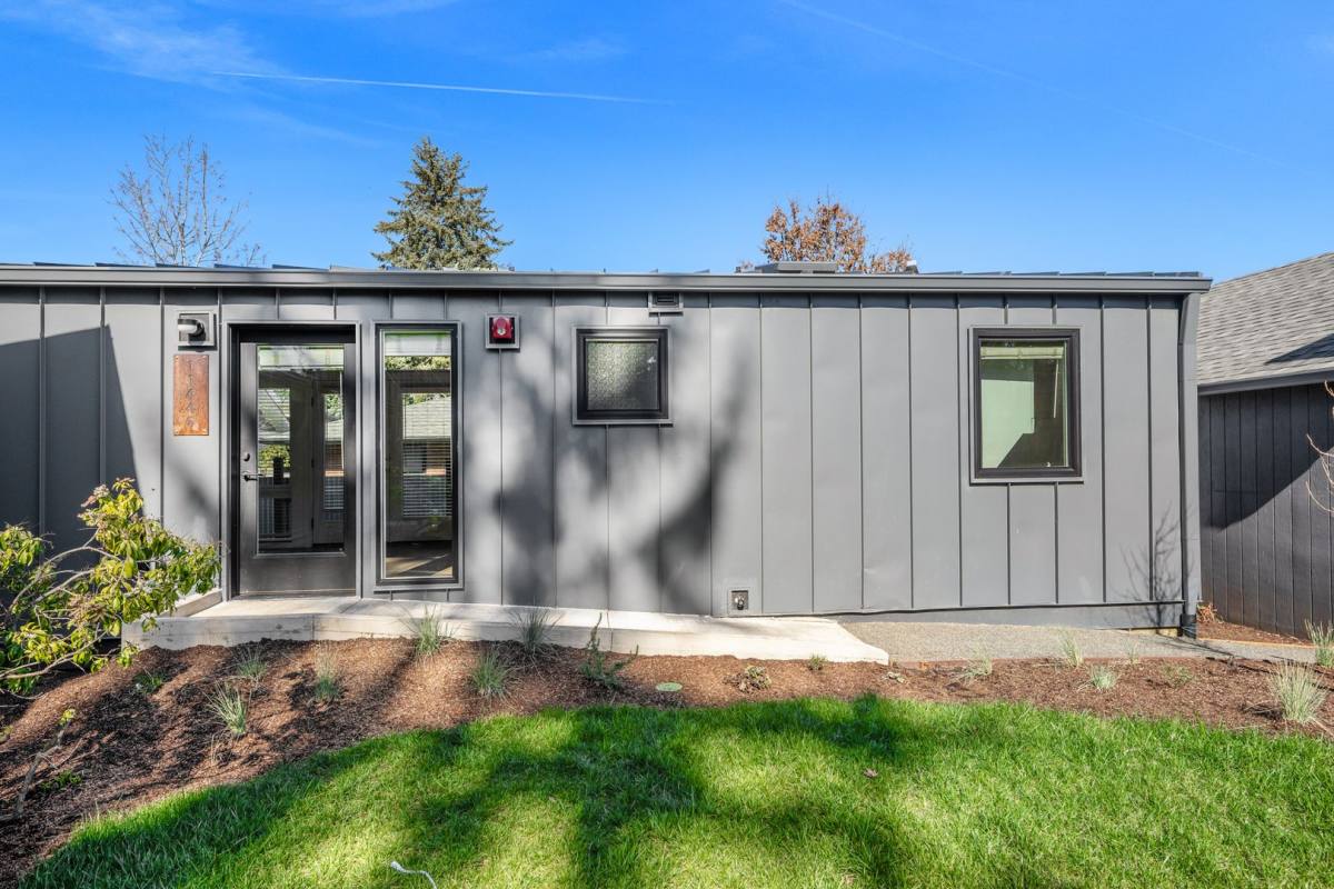 House for rent at 11446 NE Morris St, Portland, OR 97220