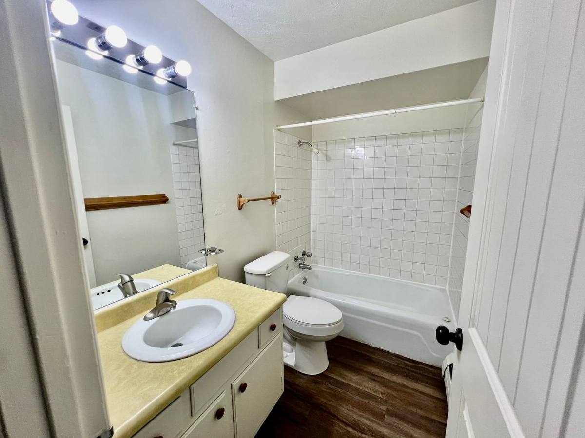 Apartment for rent at 102 College Park, Normal, IL 61761
