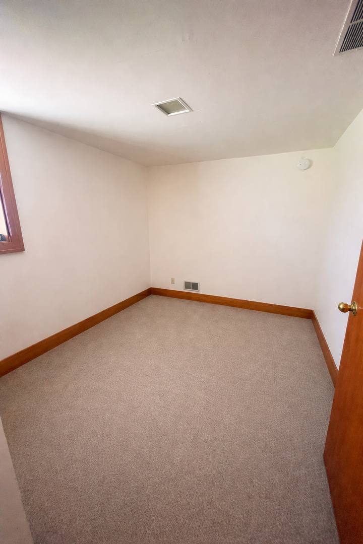 Apartment for rent at 203 E Davis, Ann Arbor, MI 48104