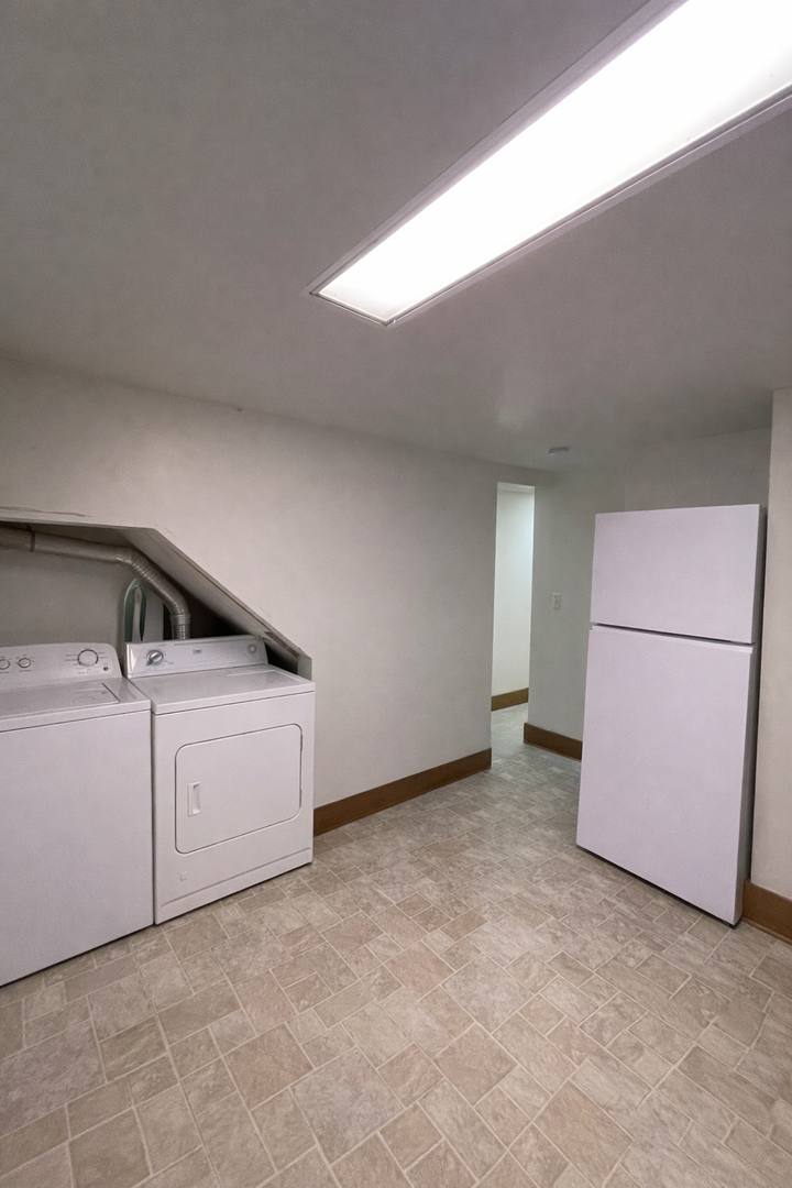 Apartment for rent at 203 E Davis, Ann Arbor, MI 48104
