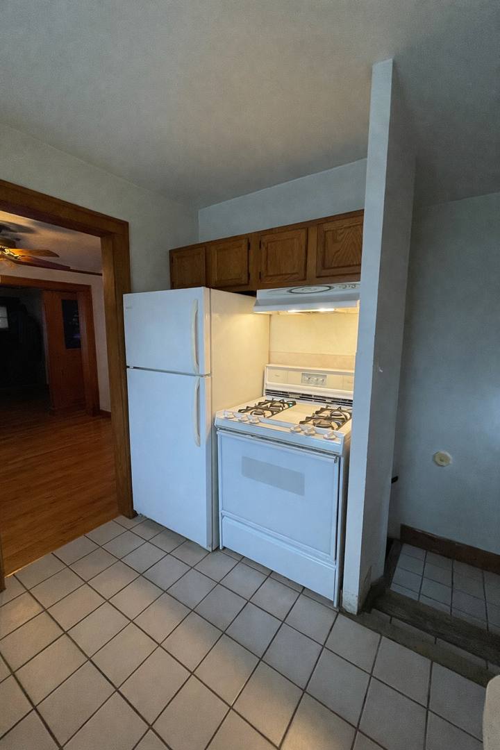 Apartment for rent at 203 E Davis, Ann Arbor, MI 48104