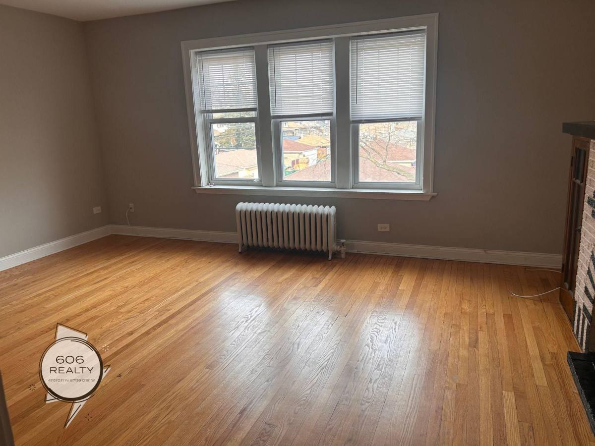 Apartment for rent at 2100 S Kenilworth, Berwyn, IL 60402