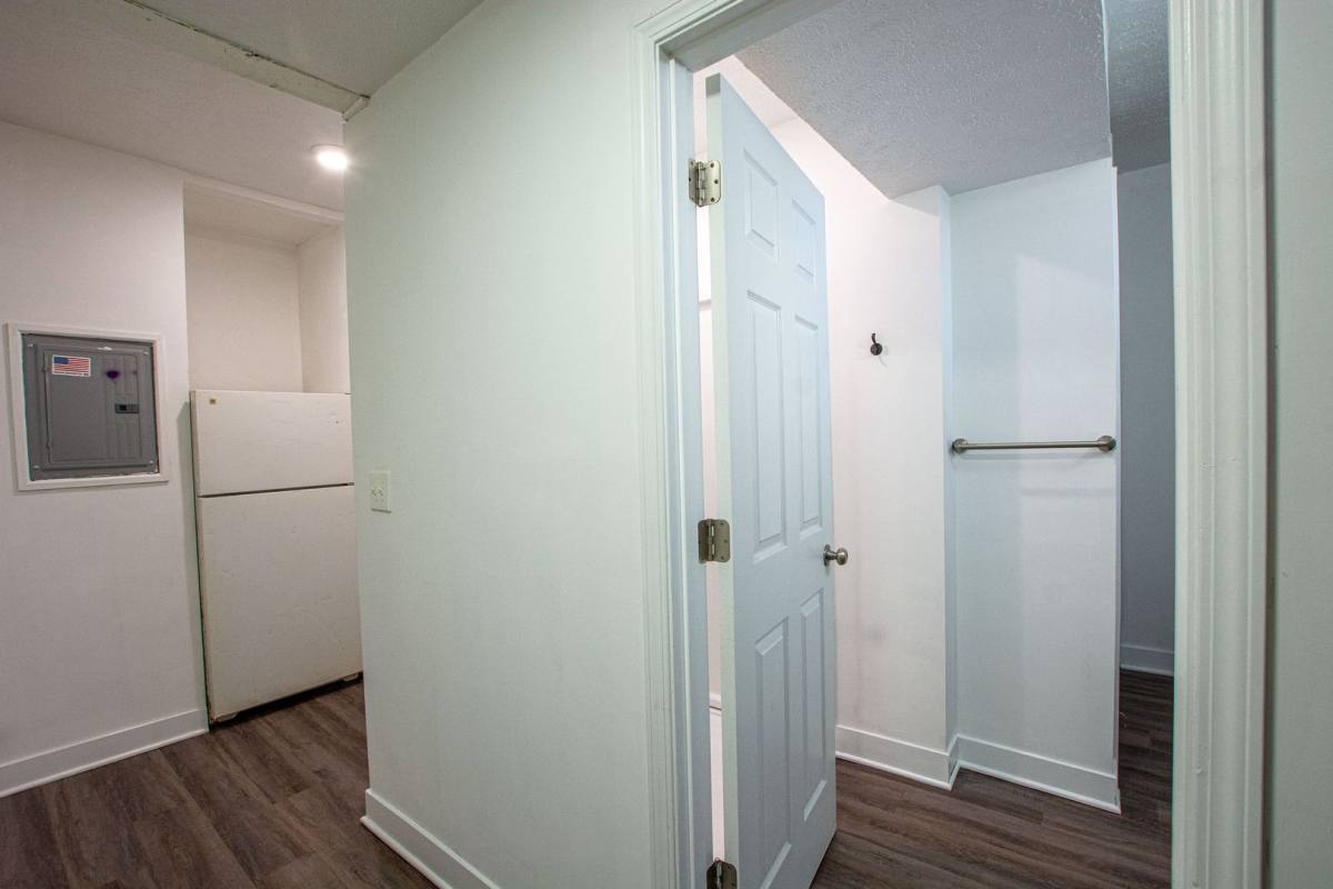 Apartment for rent at 2415 E St, Omaha, NE 68107
