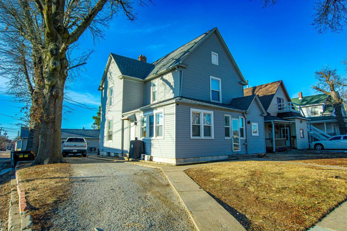 Apartment for rent at 2415 E St, Omaha, NE 68107