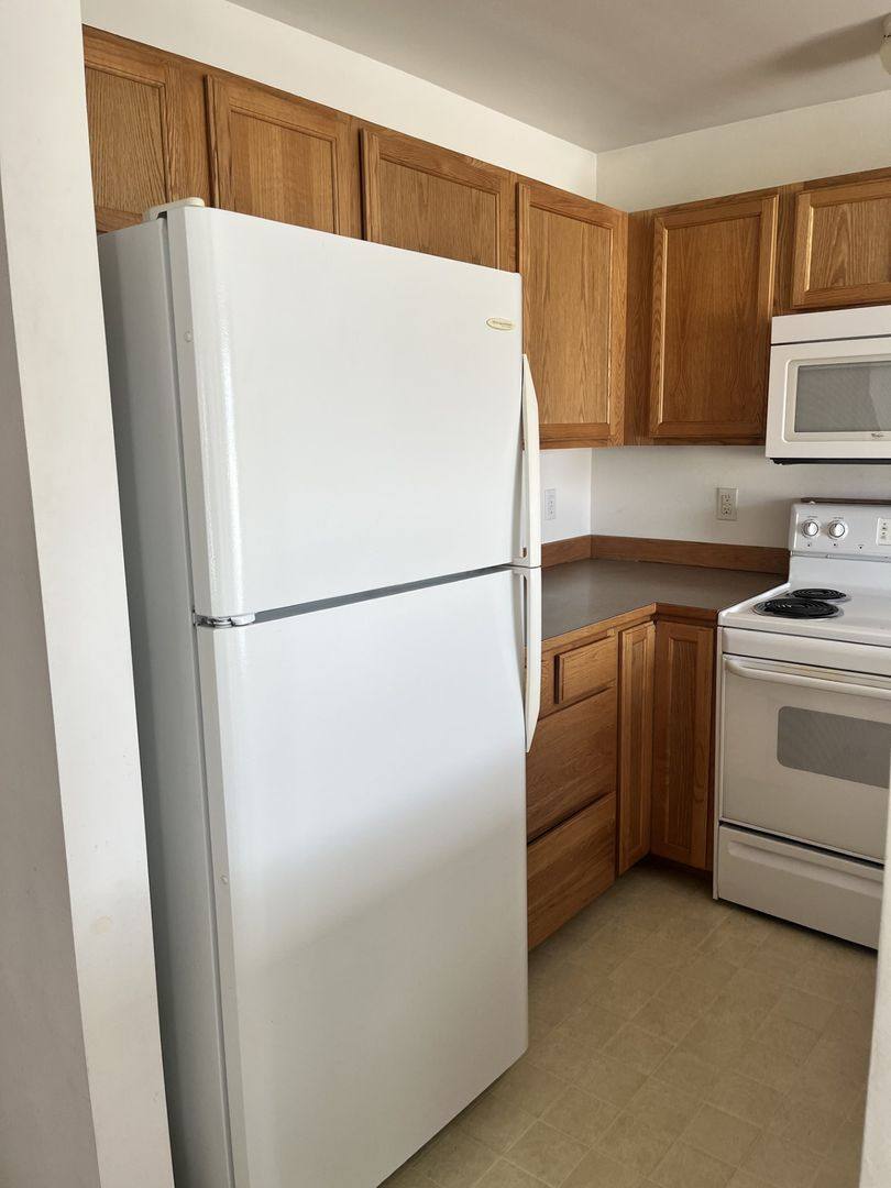 Apartment for rent at 364 9th St NE, East Wenatchee, WA 98802