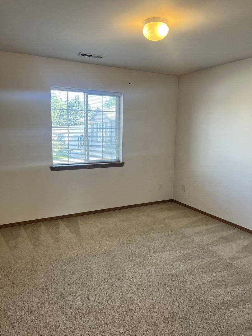 Apartment for rent at 364 9th St NE, East Wenatchee, WA 98802