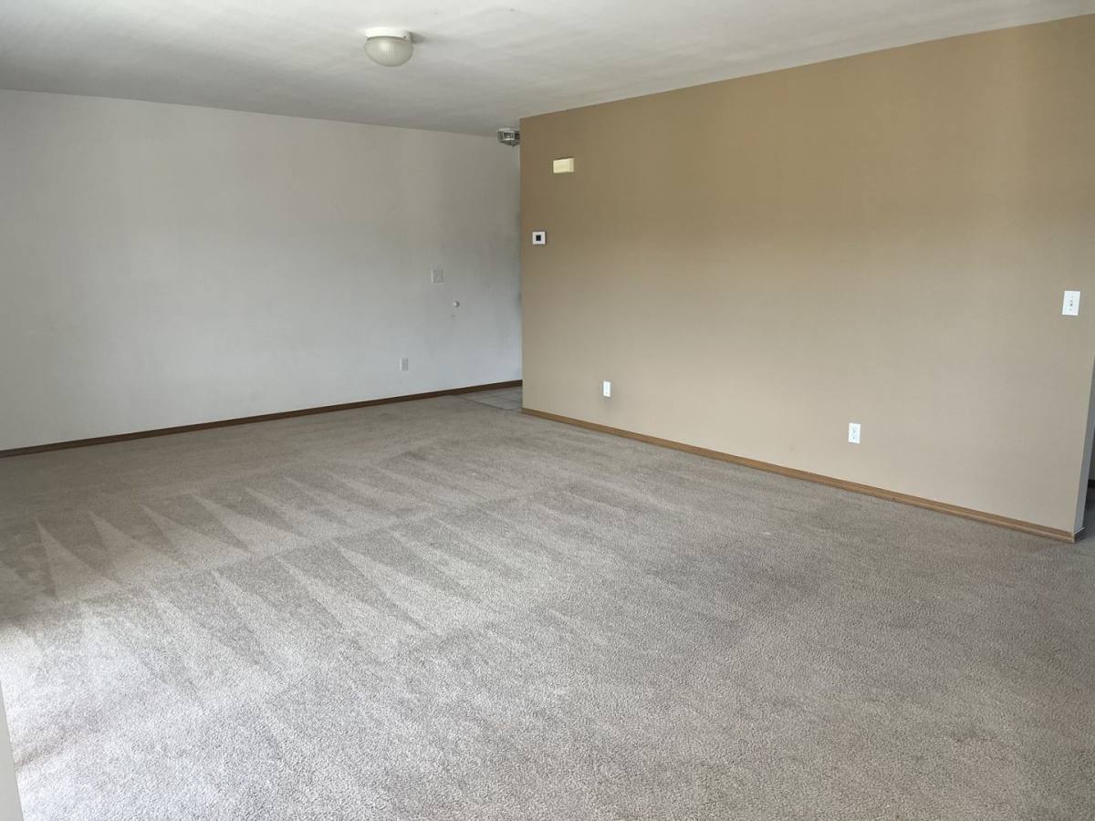 Apartment for rent at 364 9th St NE, East Wenatchee, WA 98802