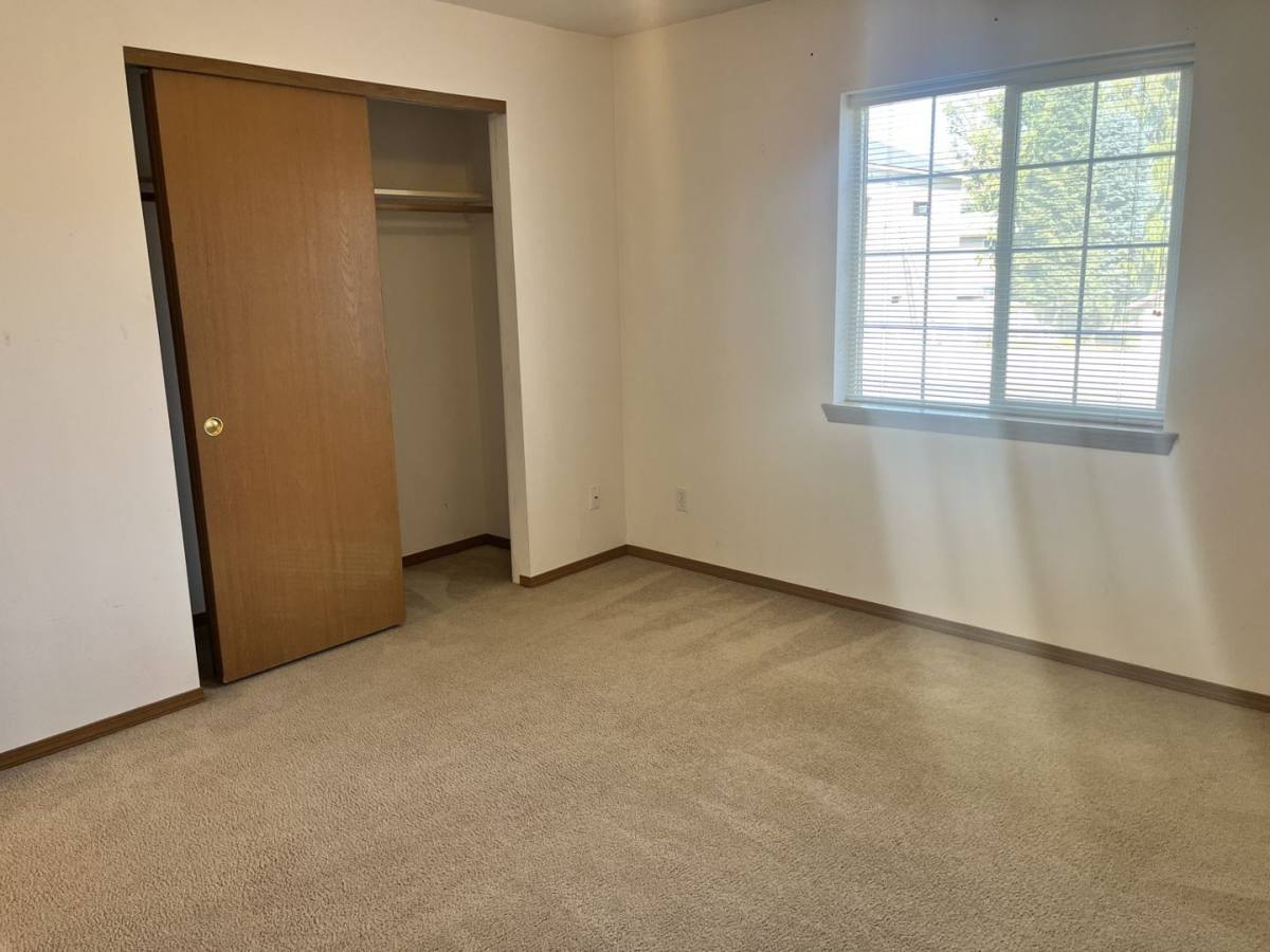 Apartment for rent at 364 9th St NE, East Wenatchee, WA 98802