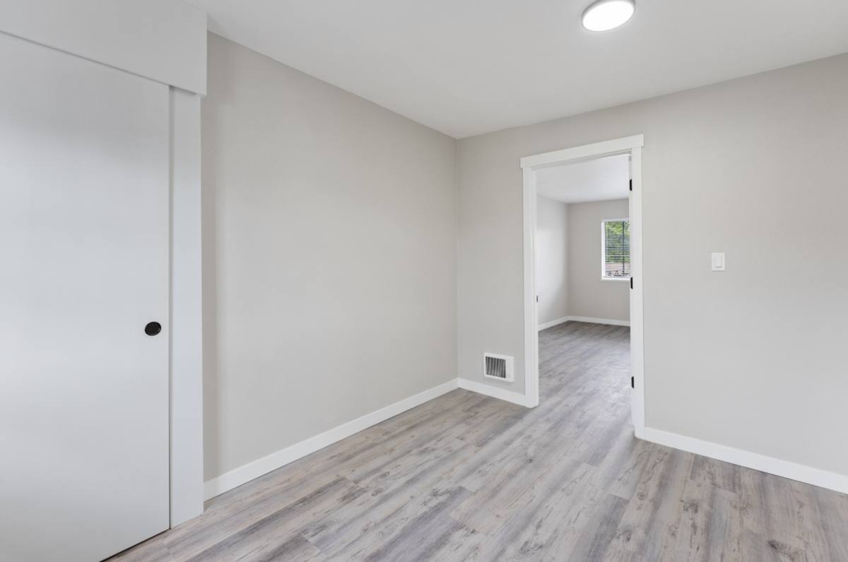 Apartment for rent at 17924 SE Division St, Portland, OR 97236