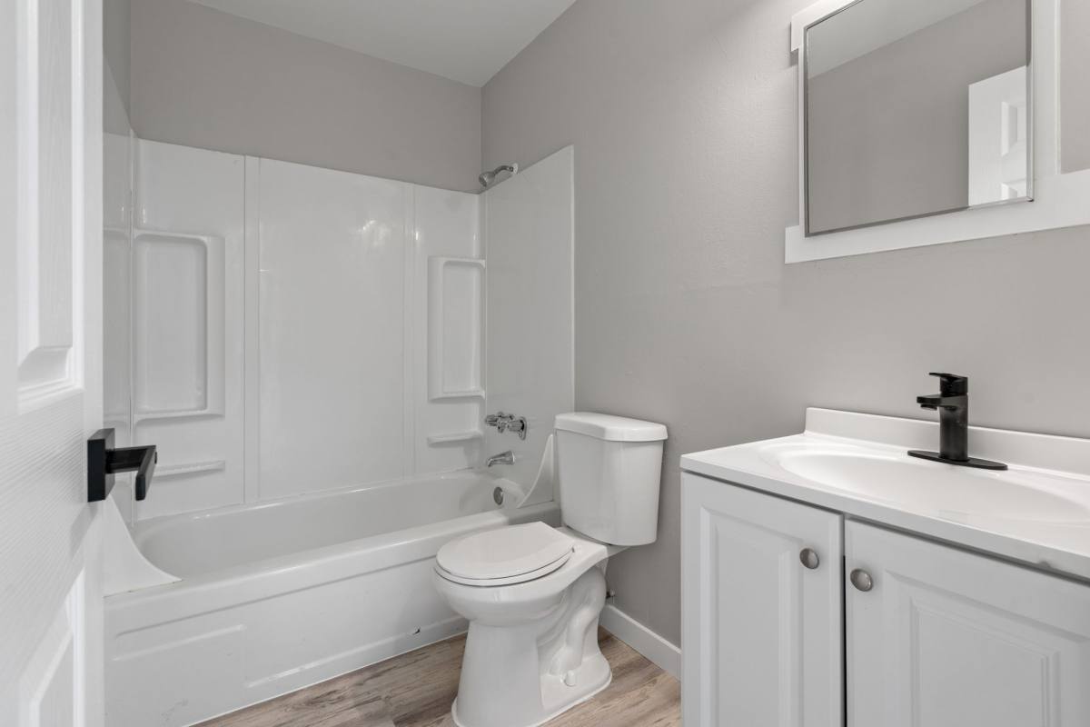 Apartment for rent at 17924 SE Division St, Portland, OR 97236