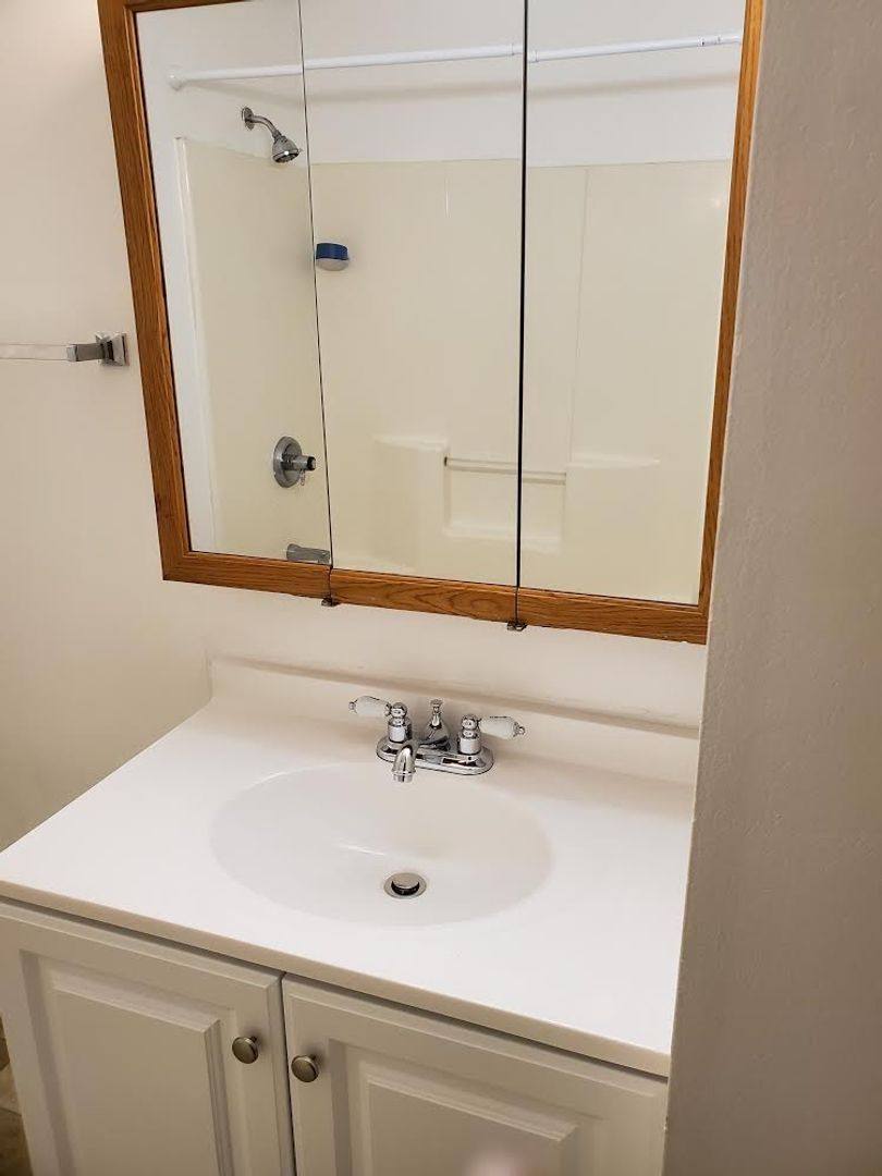 Apartment for rent at 3001-3019CHAIN Dr, Menasha, WI 54952