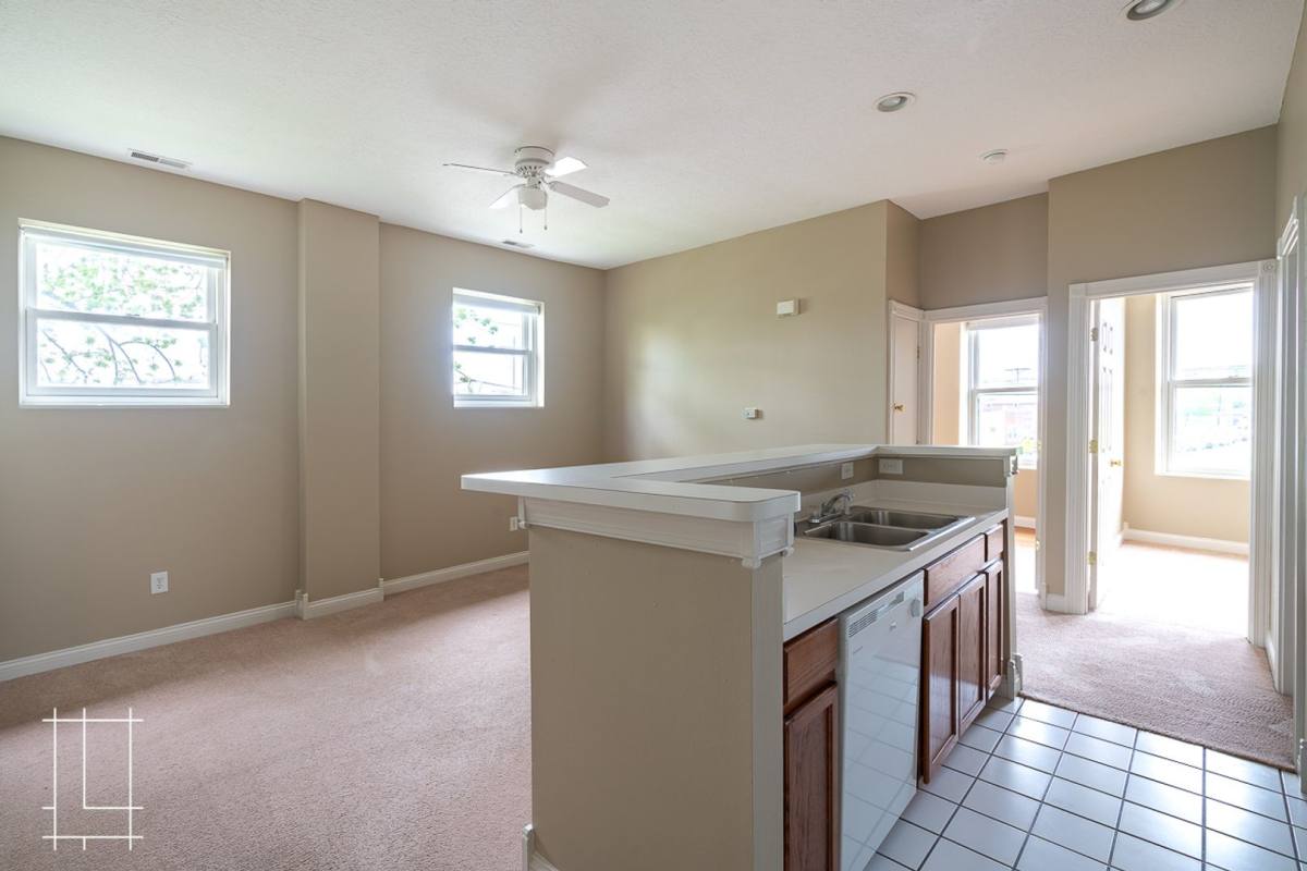 Apartment for rent at 225 E 5th Ave, Columbus, OH 43201