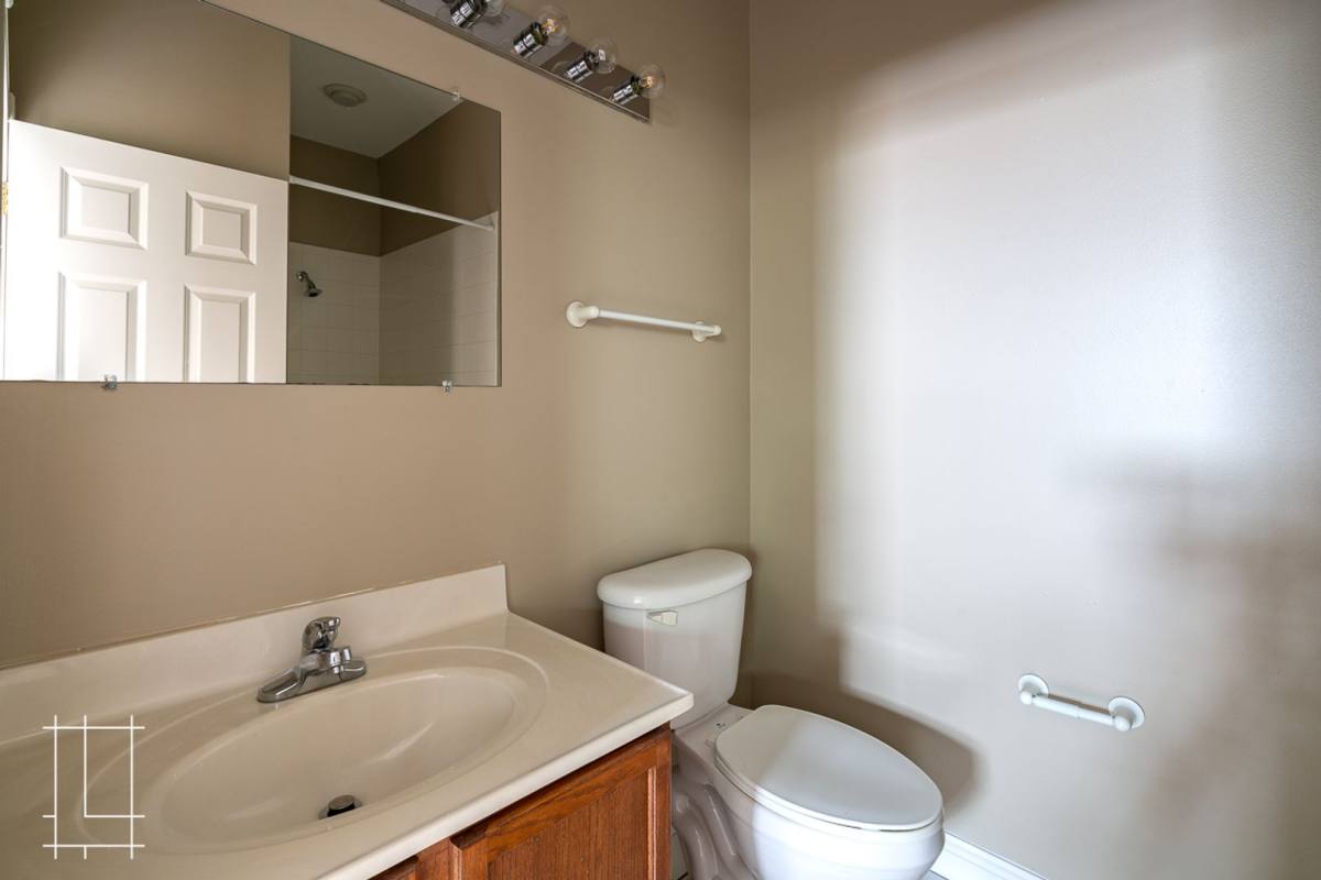 Apartment for rent at 225 E 5th Ave, Columbus, OH 43201