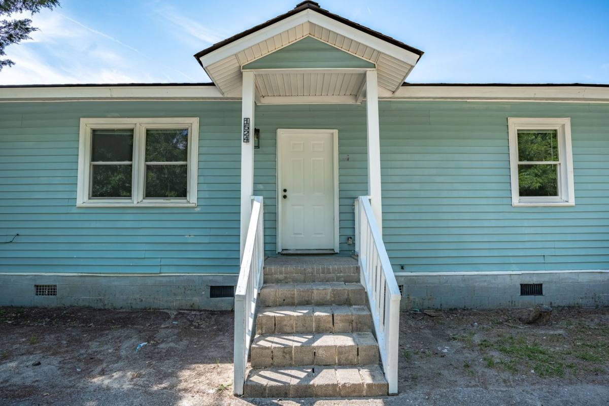 Apartment for rent at 1522 Middle St, Cayce, SC 29033