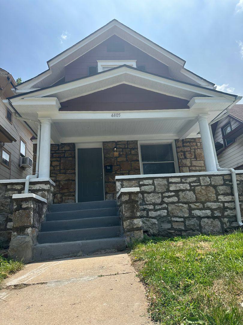 House for rent at 4405 Norledge Ave, Kansas City, MO 64123