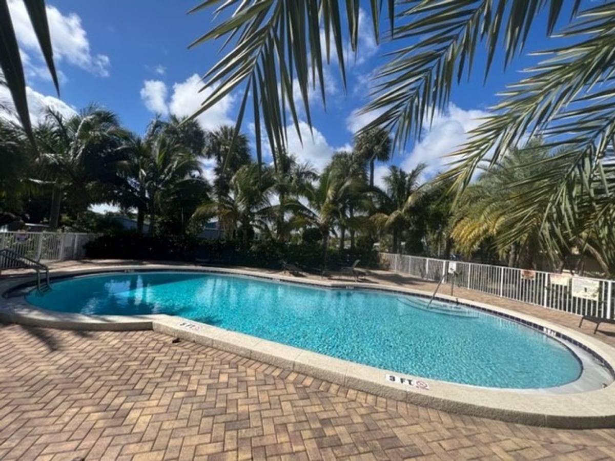Apartment for rent at 2900 NE 17th Ave, Pompano Beach, FL 33064