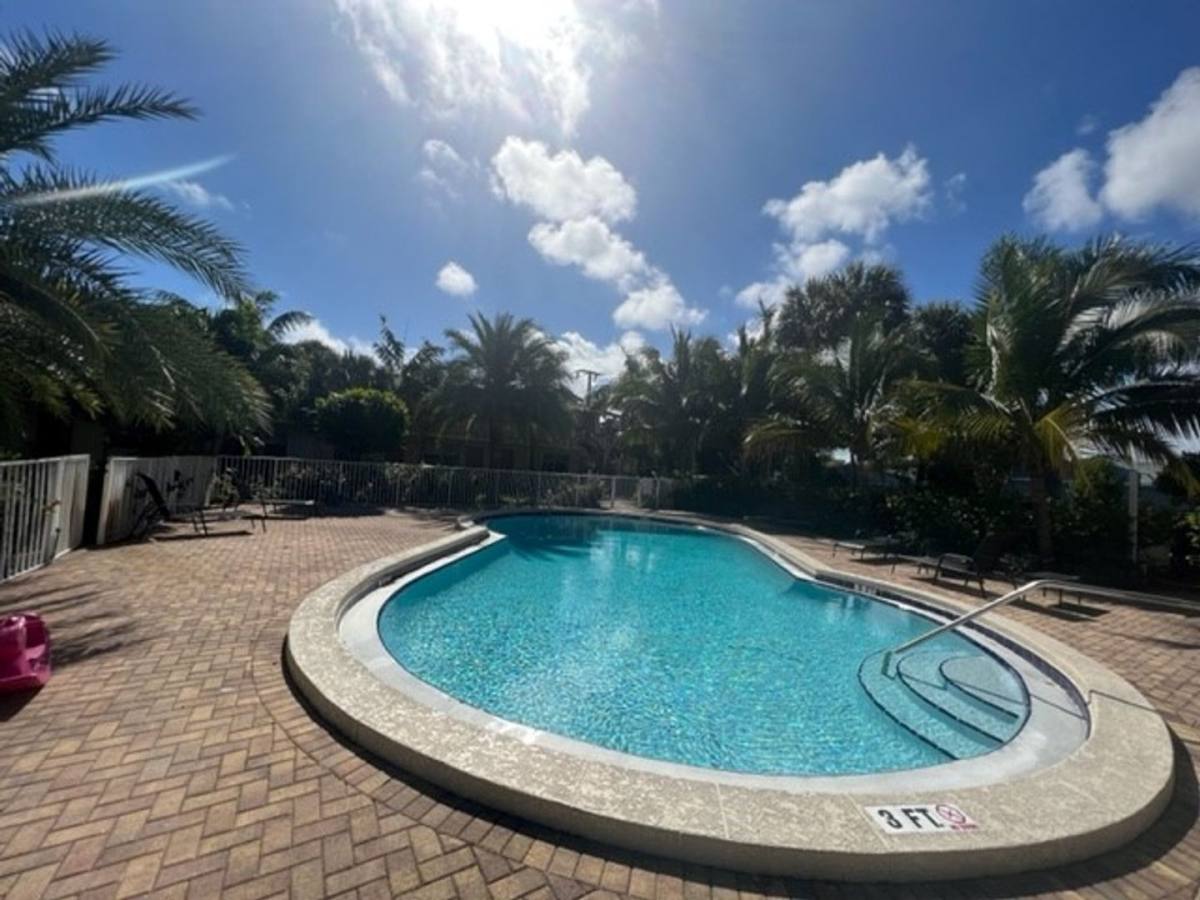 Apartment for rent at 2900 NE 17th Ave, Pompano Beach, FL 33064