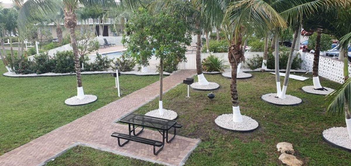 Apartment for rent at 2900 NE 17th Ave, Pompano Beach, FL 33064