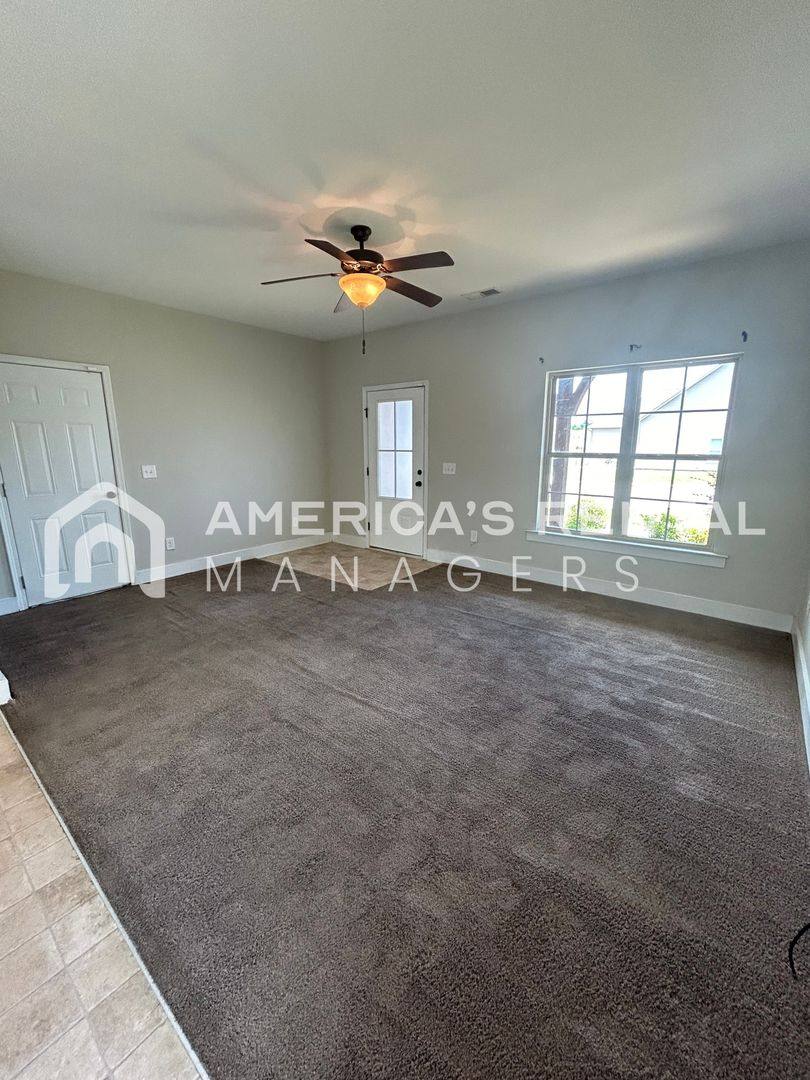 House for rent at 229 Union Station Dr, Calera, AL 35040