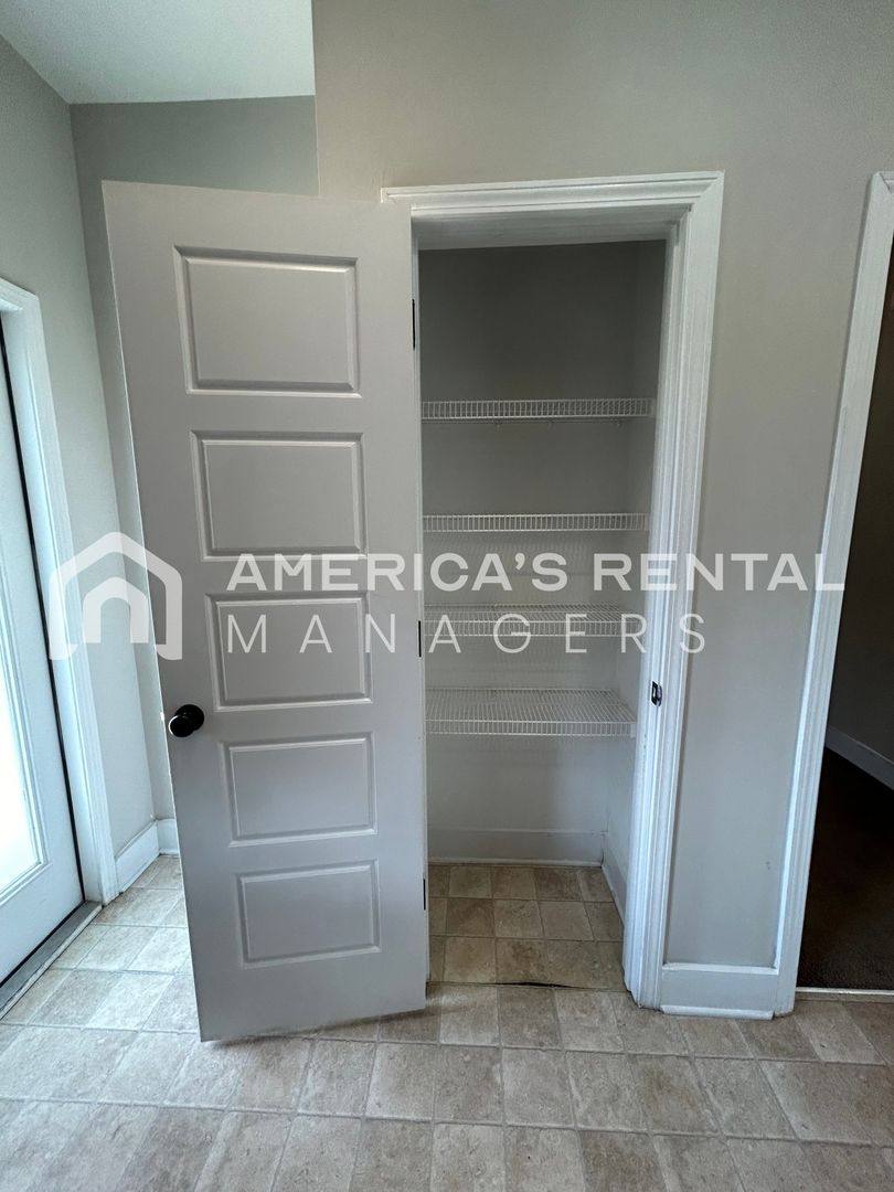 House for rent at 229 Union Station Dr, Calera, AL 35040