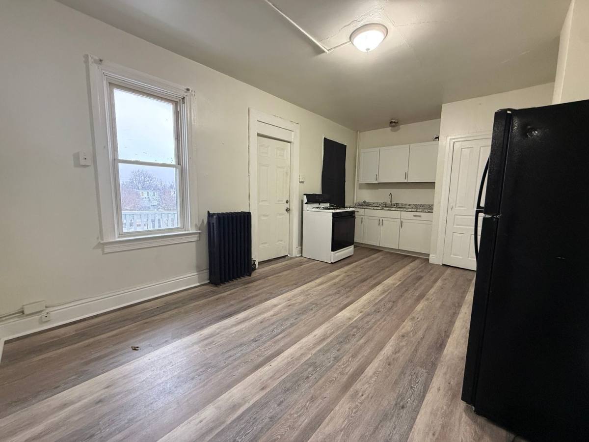 Apartment for rent at 274 Jefferson St, York, PA 17401