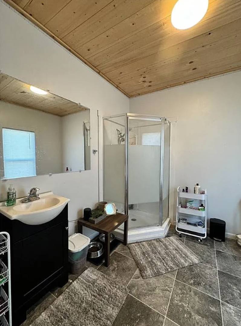 Apartment for rent at 316 N Filmore St, Maryville, MO 64468
