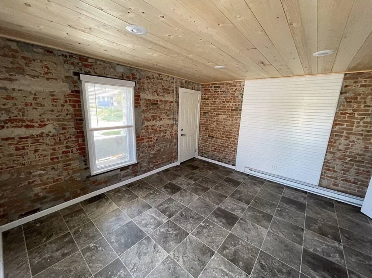 Apartment for rent at 316 N Filmore St, Maryville, MO 64468