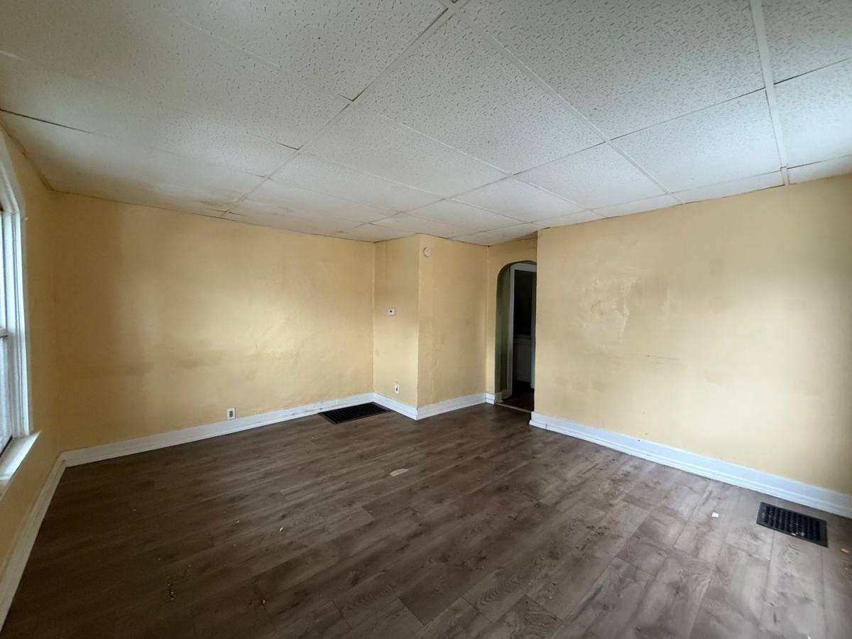 House for rent at 306 Laredo St, McKeesport, PA 15133