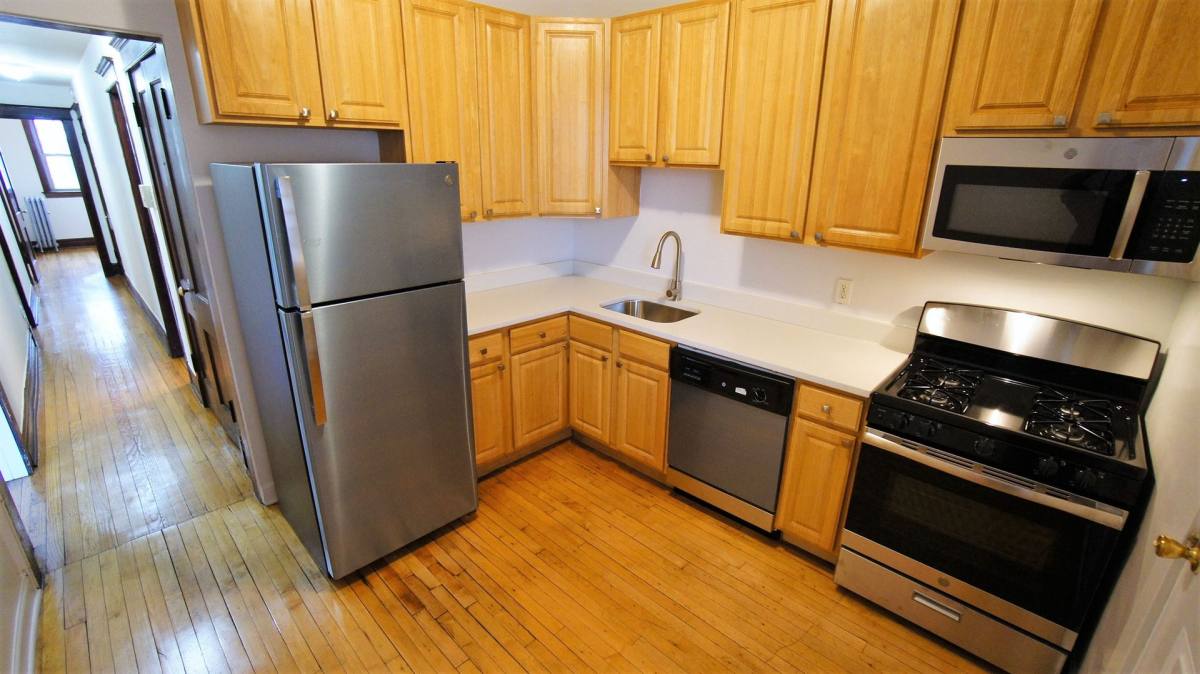Apartment for rent at 2453-55 N Spaulding, Chicago, IL 60647