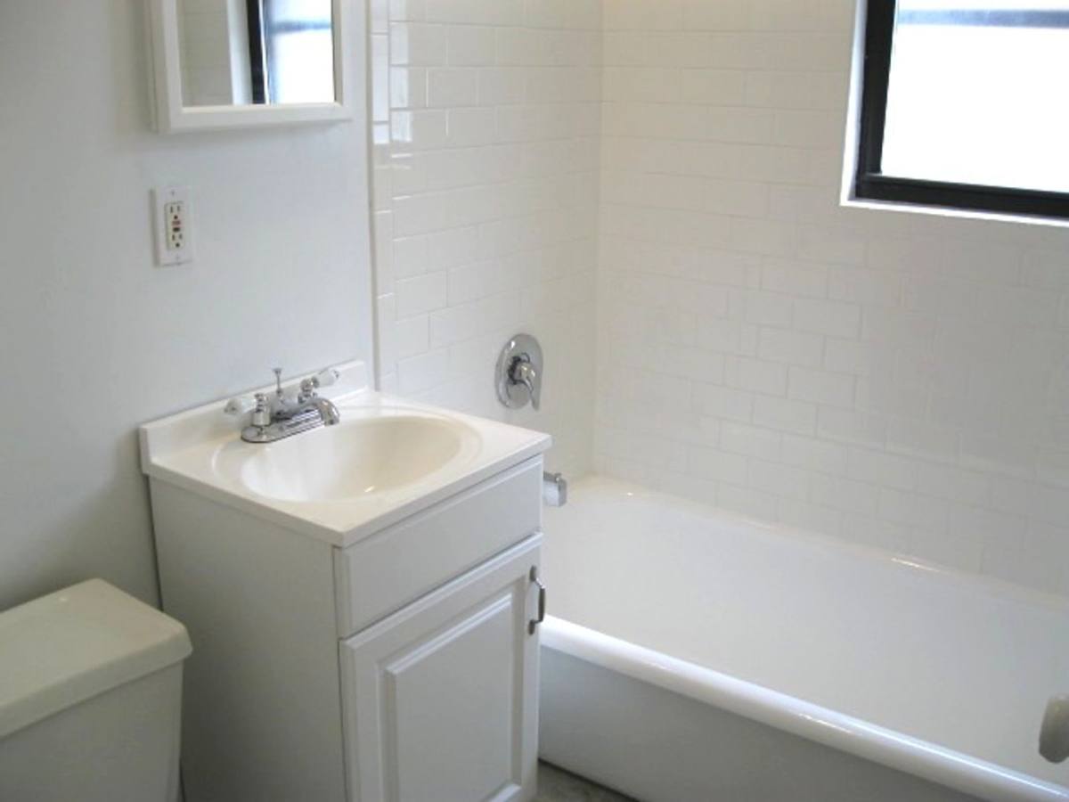 Apartment for rent at 2647-53 N Spaulding, Chicago, IL 60647