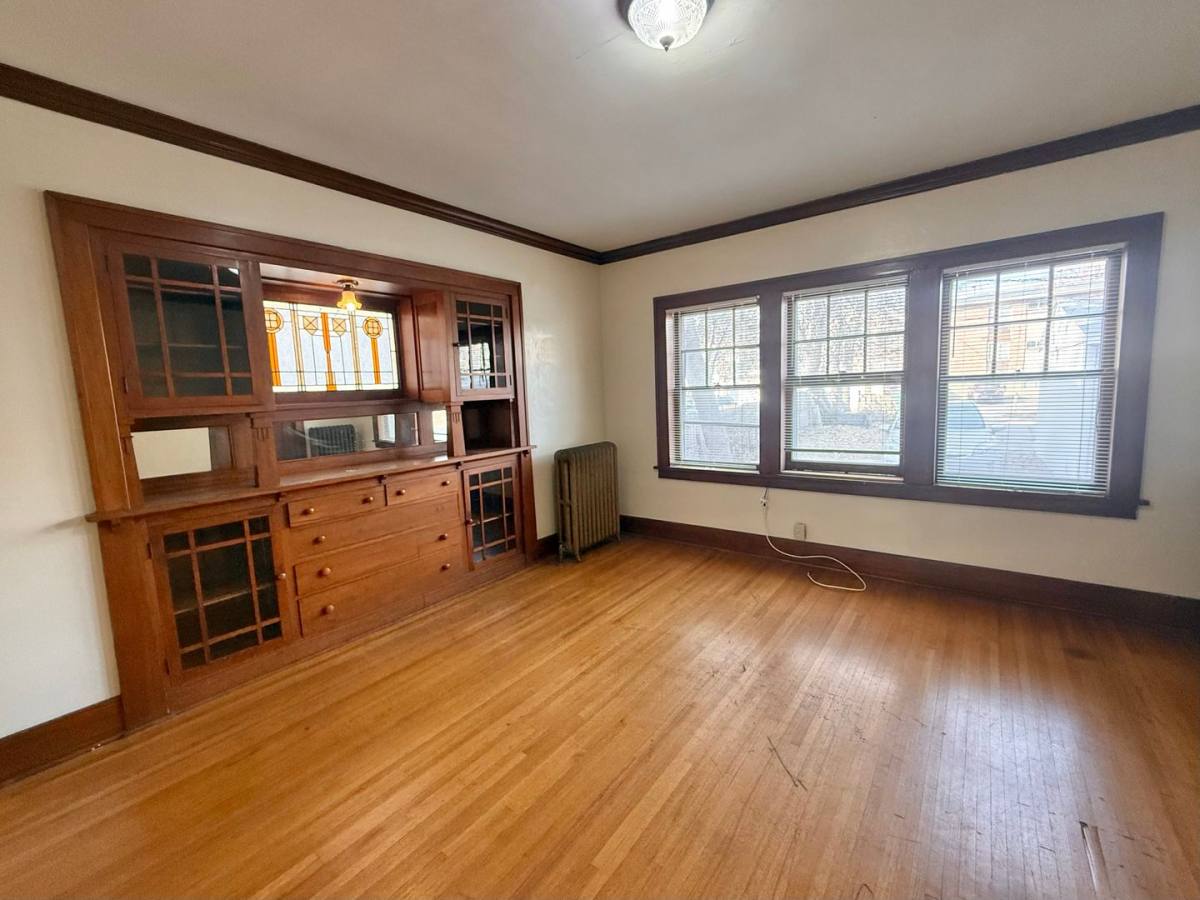 House for rent at 1424 F St, Lincoln, NE 68508