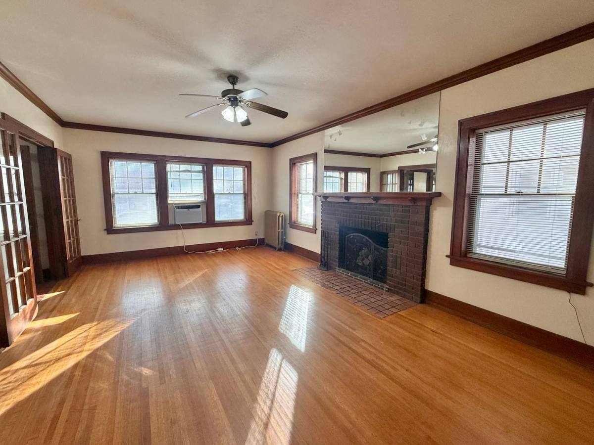 House for rent at 1424 F St, Lincoln, NE 68508