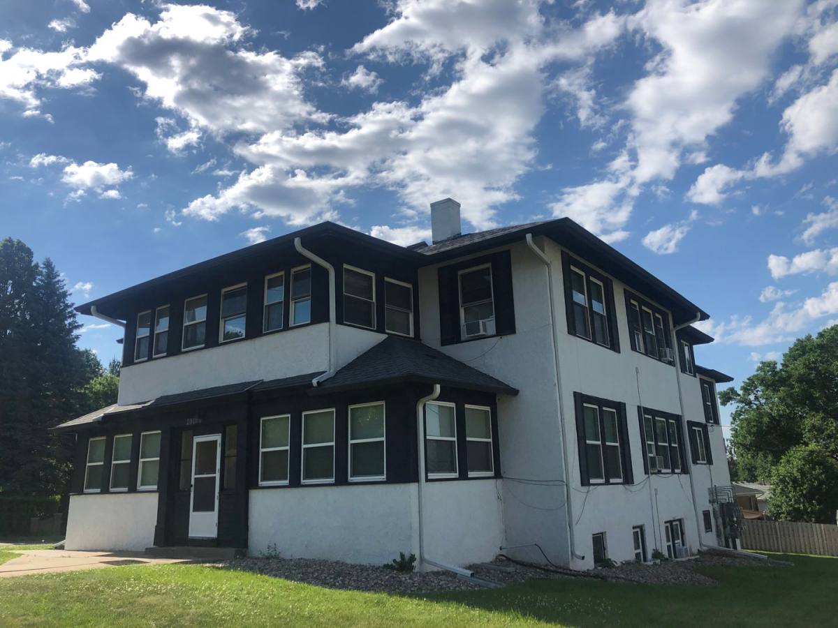 2001 W 33rd St, Sioux Falls, SD 57105 - Apartment for Rent - Image 2