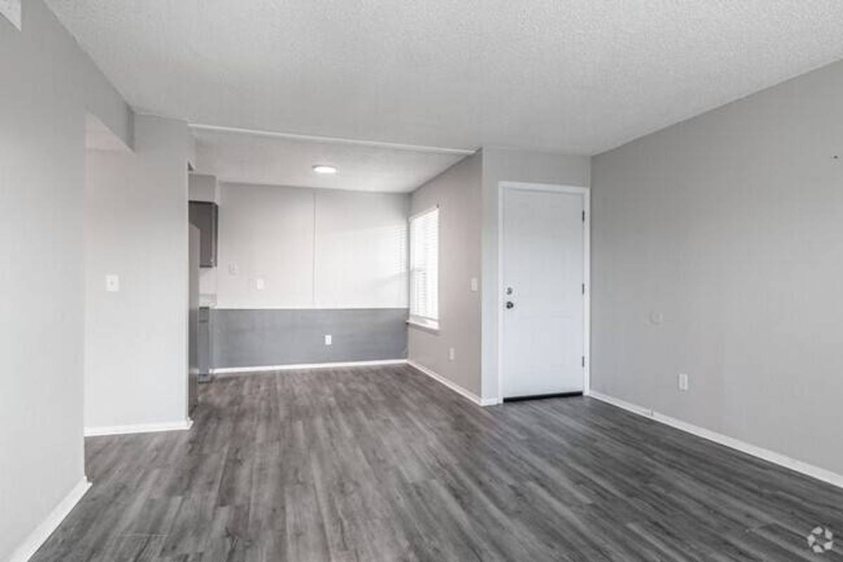 Apartment for rent at 55 Ranchwood Blvd, Yukon, OK 73099