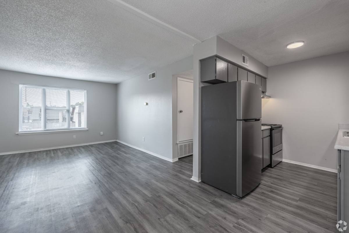 Apartment for rent at 55 Ranchwood Blvd, Yukon, OK 73099