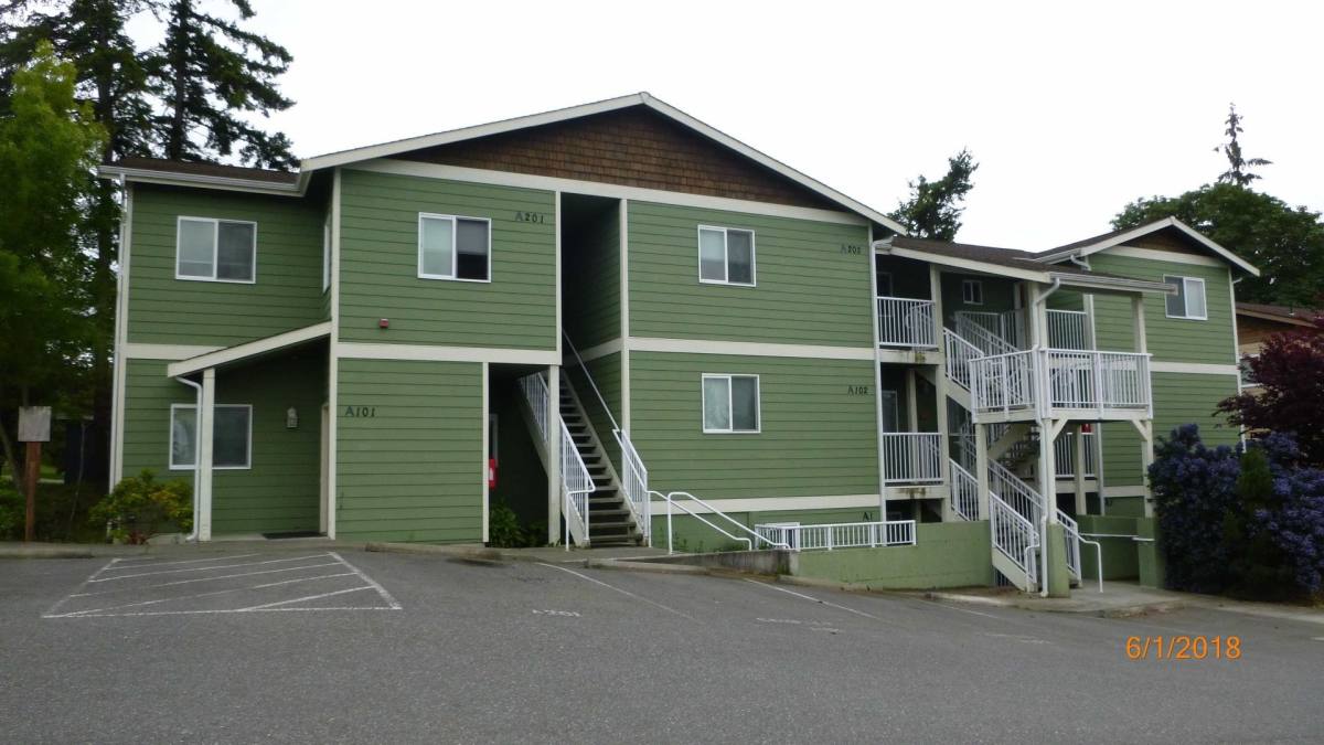 Apartment for rent at 155 NE Kettle St, Oak Harbor, WA 98277