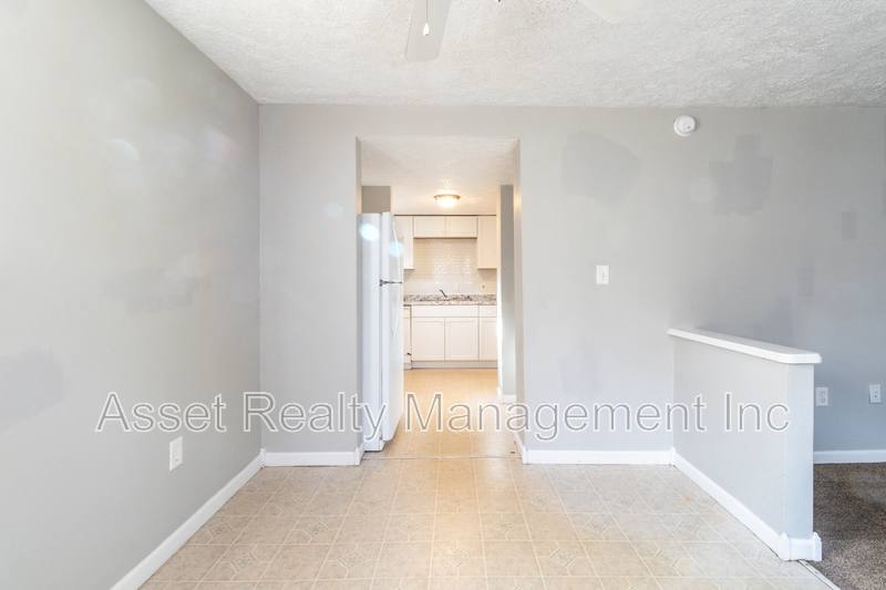 Apartment for rent at 204 Wynn Ave #101, Knoxville, TN 37920