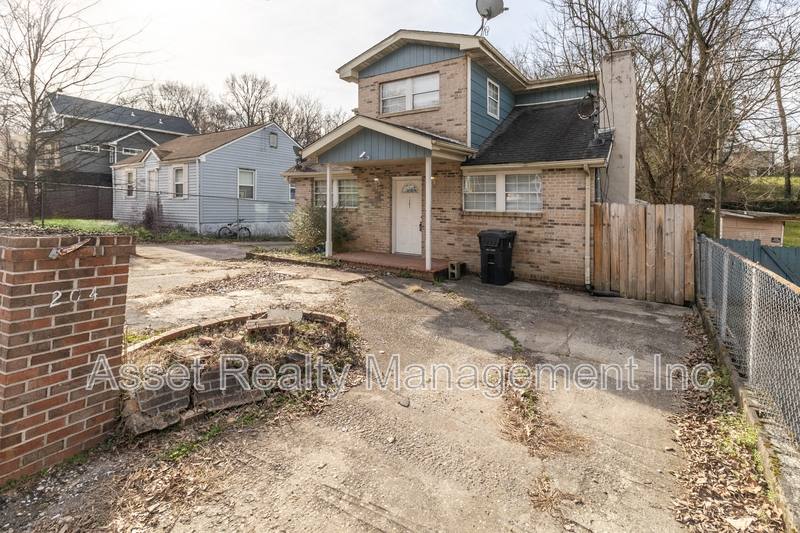 Apartment for rent at 204 Wynn Ave #101, Knoxville, TN 37920