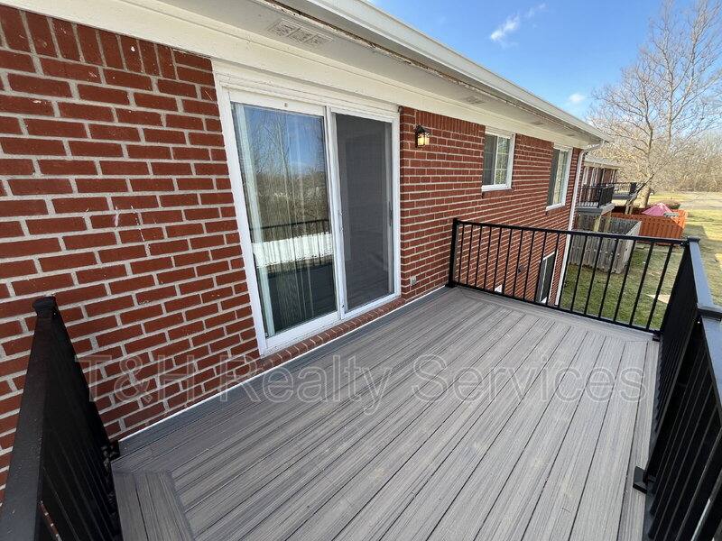 Apartment for rent at 857 Indigo Way, Indianapolis, IN 46260