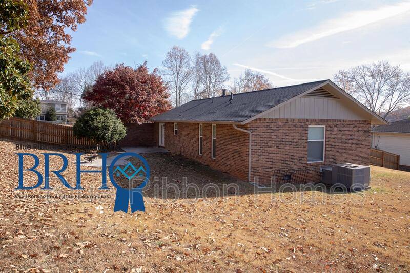 House for rent at 501 Idlewood Lane, Knoxville, TN 37923