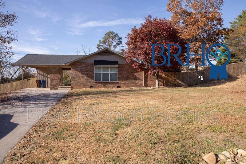 House for rent at 501 Idlewood Lane, Knoxville, TN 37923