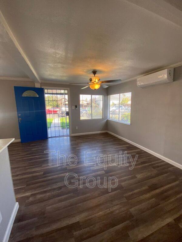 Apartment for rent at 837 Evening Glow Ave, Reedley, CA 93654